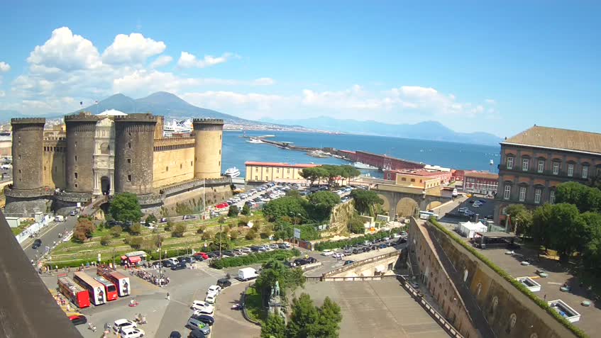 Webcam Naples - Castel Nuovo Maschio Angioino