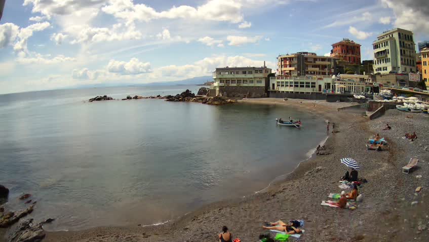 Webcam Priaruggia Beach - Genoa