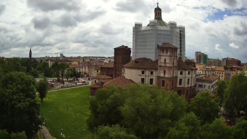 Webcam Milan - Basilica of San Lorenzo Maggiore