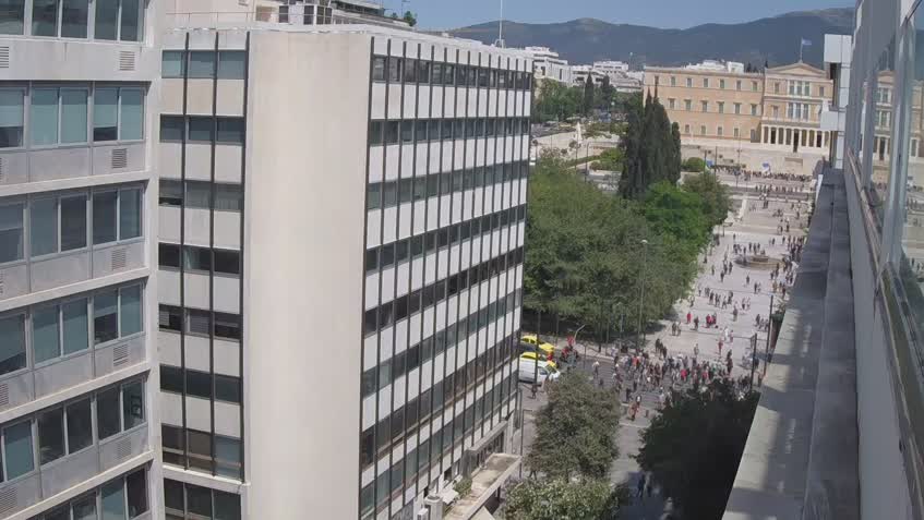 Webcam Ermou Street and Syntagma Square in Athens