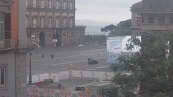 Webcam en direct Naples - Piazza del Plebiscito