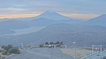 富士山和芦之湖 - 箱根