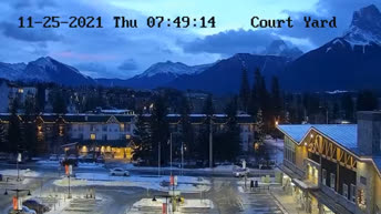 Live Cam The Shops of Canmore - Canada