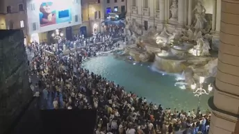 Live Cam Trevi Fountain - Rome