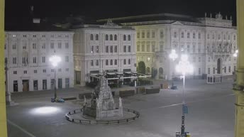 Live Cam Unity of Italy Square - Trieste