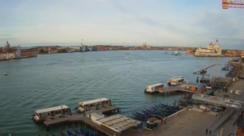 Venise - Bassin de St. Marc - Riva degli Schiavoni
