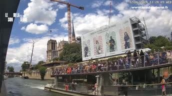 巴黎 — 巴黎圣母院和塞纳河