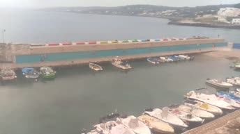 Kamera na żywo Port w Castro Marina