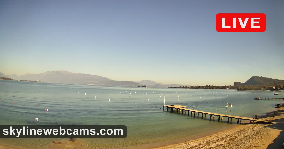 【LIVE】 Webcam Manerba del Garda - Lago di Garda | SkylineWebcams