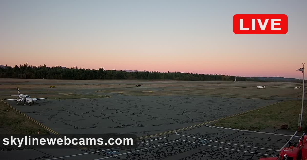 Live Cam Campbell River Airport - Runway | SkylineWebcams
