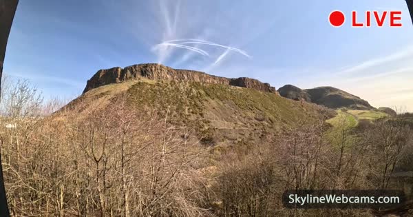 【LIVE】 Live Cam Edinburgh - Arthur's Seat | SkylineWebcams